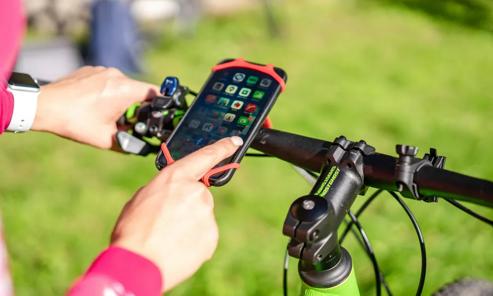 Où mettre son portable quand on fait du vélo ?