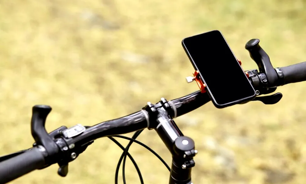 Support téléphone pour vélo à fixation robuste