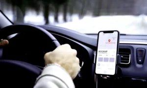 Les supports téléphoniques pour voiture adaptés aux grandes routes